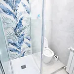 Lux Life Apartment *