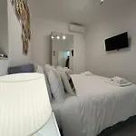 Lux Life Apartment