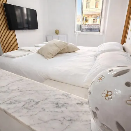 Lux Life Apartment *