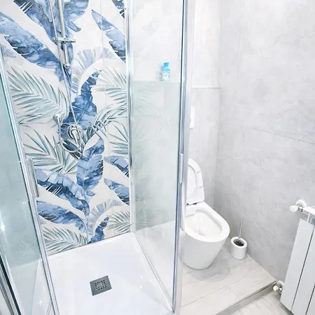 Lux Life Apartament *